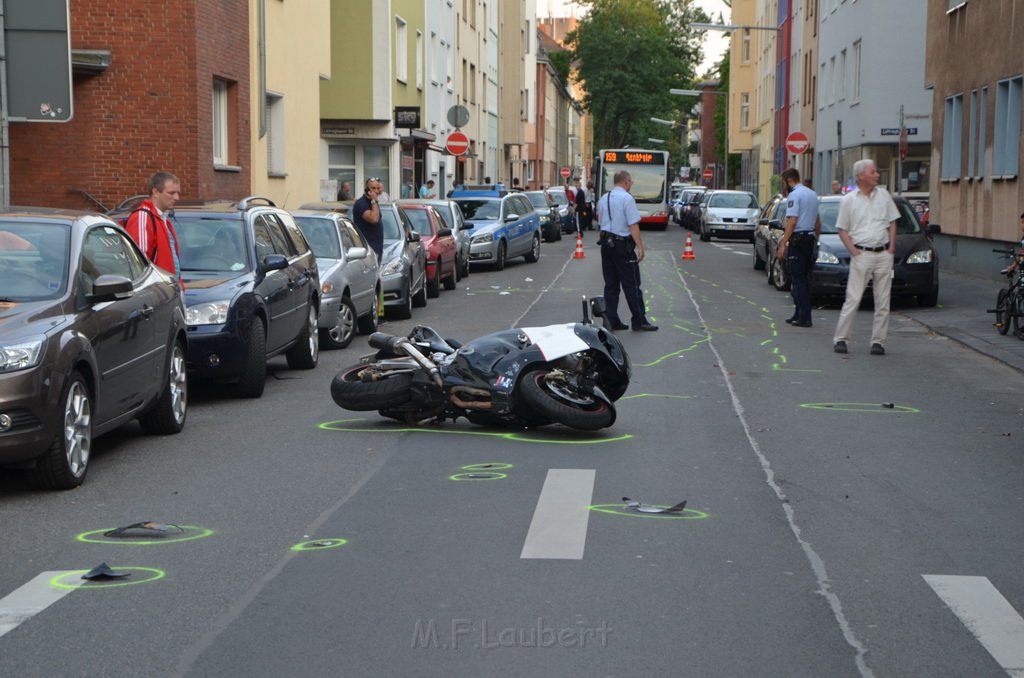 VU Alleinunfall Krad Koeln Kalk Buchforststr P32.JPG - Miklos Laubert